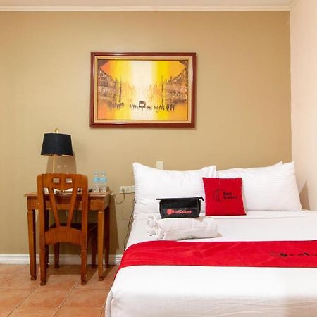 Hotel Reddoorz @ Downtown Tacloban Extérieur photo