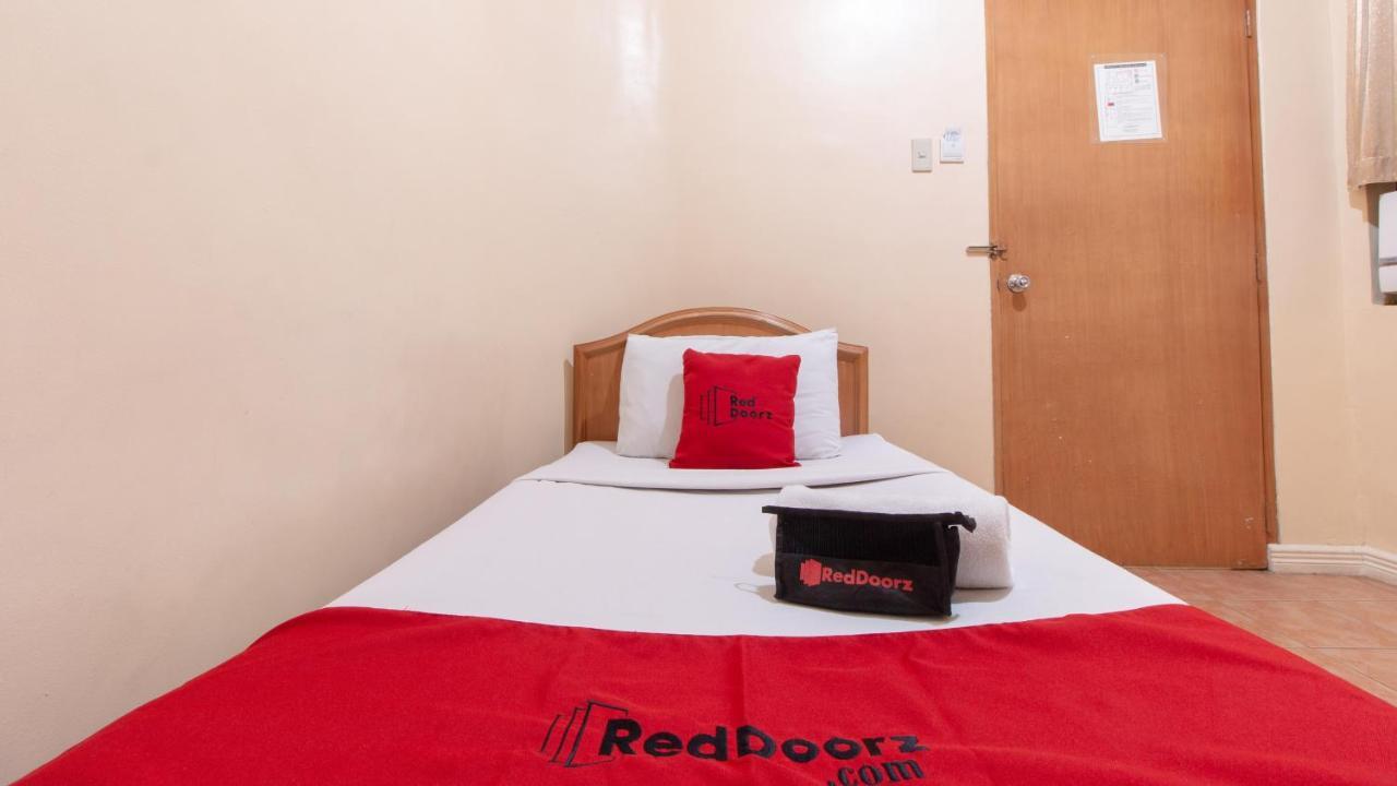 Hotel Reddoorz @ Downtown Tacloban Extérieur photo