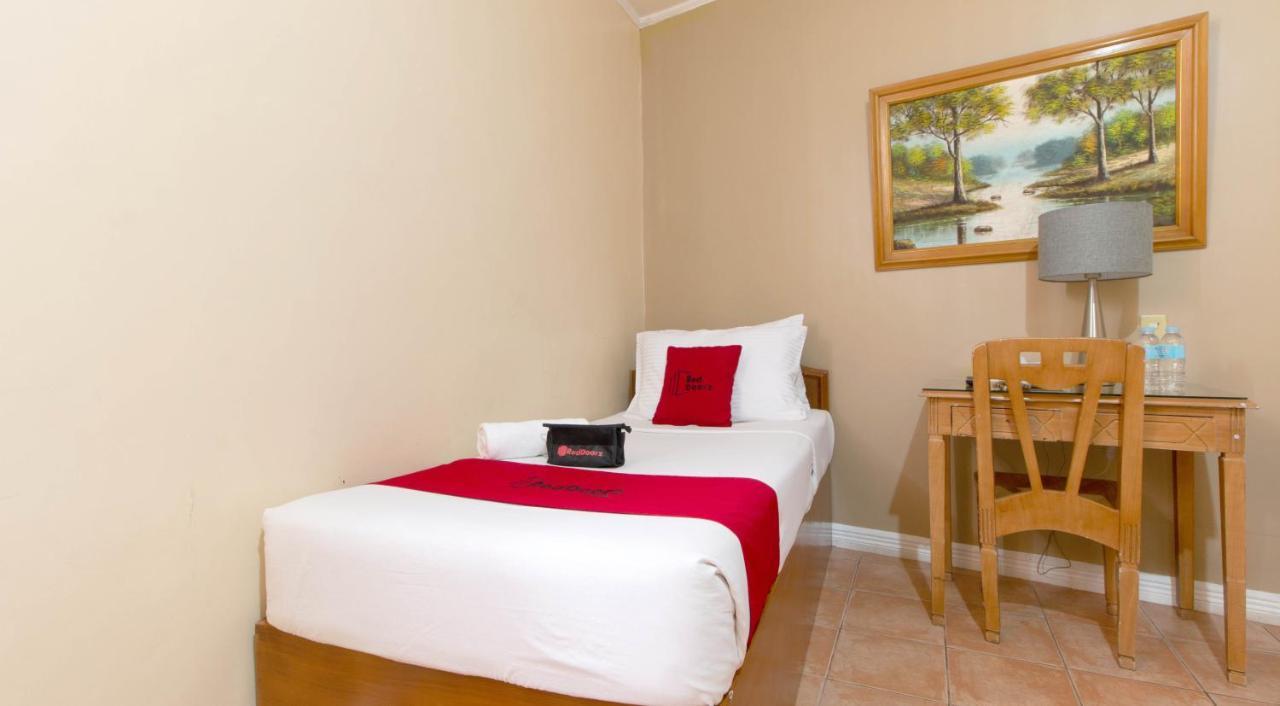 Hotel Reddoorz @ Downtown Tacloban Extérieur photo