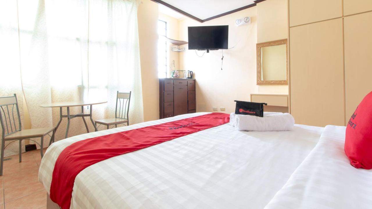 Hotel Reddoorz @ Downtown Tacloban Extérieur photo