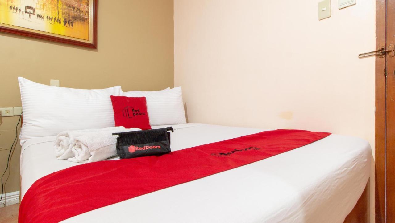 Hotel Reddoorz @ Downtown Tacloban Extérieur photo