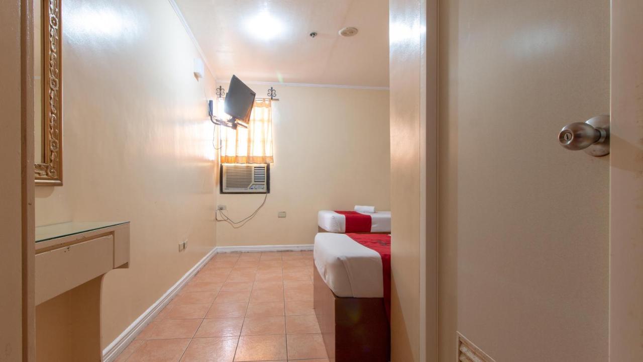 Hotel Reddoorz @ Downtown Tacloban Extérieur photo