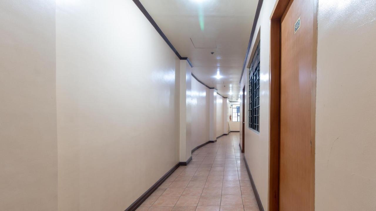 Hotel Reddoorz @ Downtown Tacloban Extérieur photo